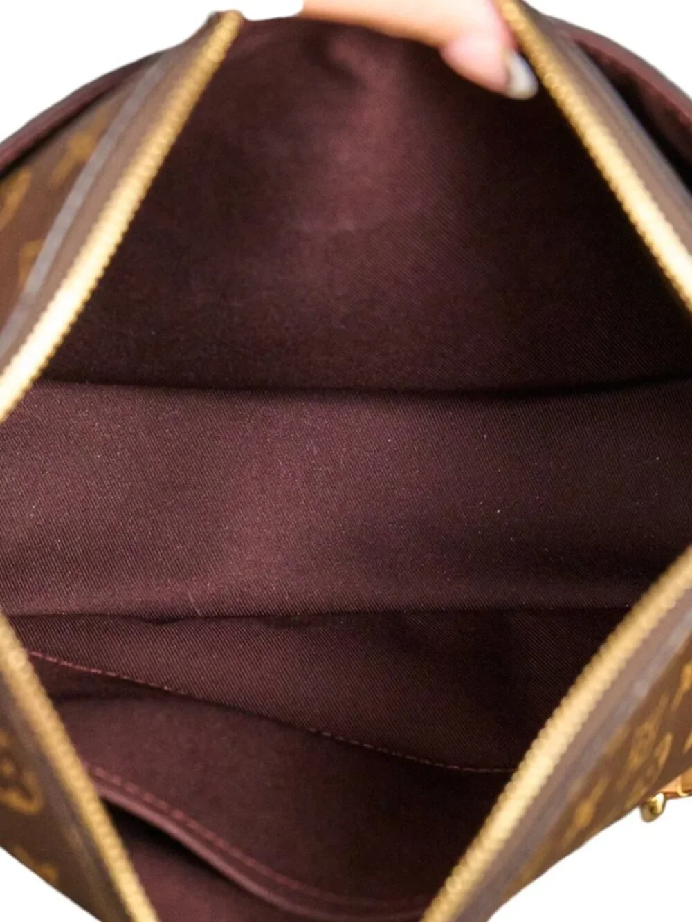 Louis Vuitton Odeon MM Monogram Natural